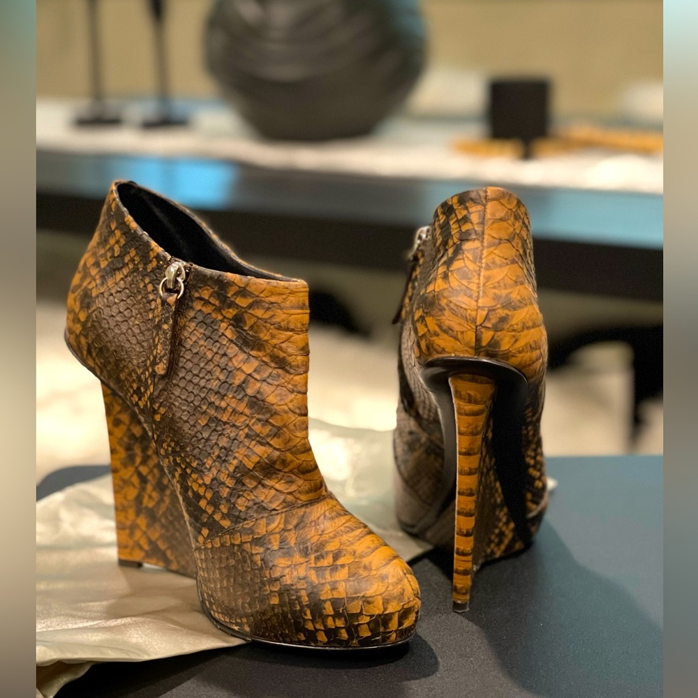 Giuseppe Zanotti Snakeskin Wedges